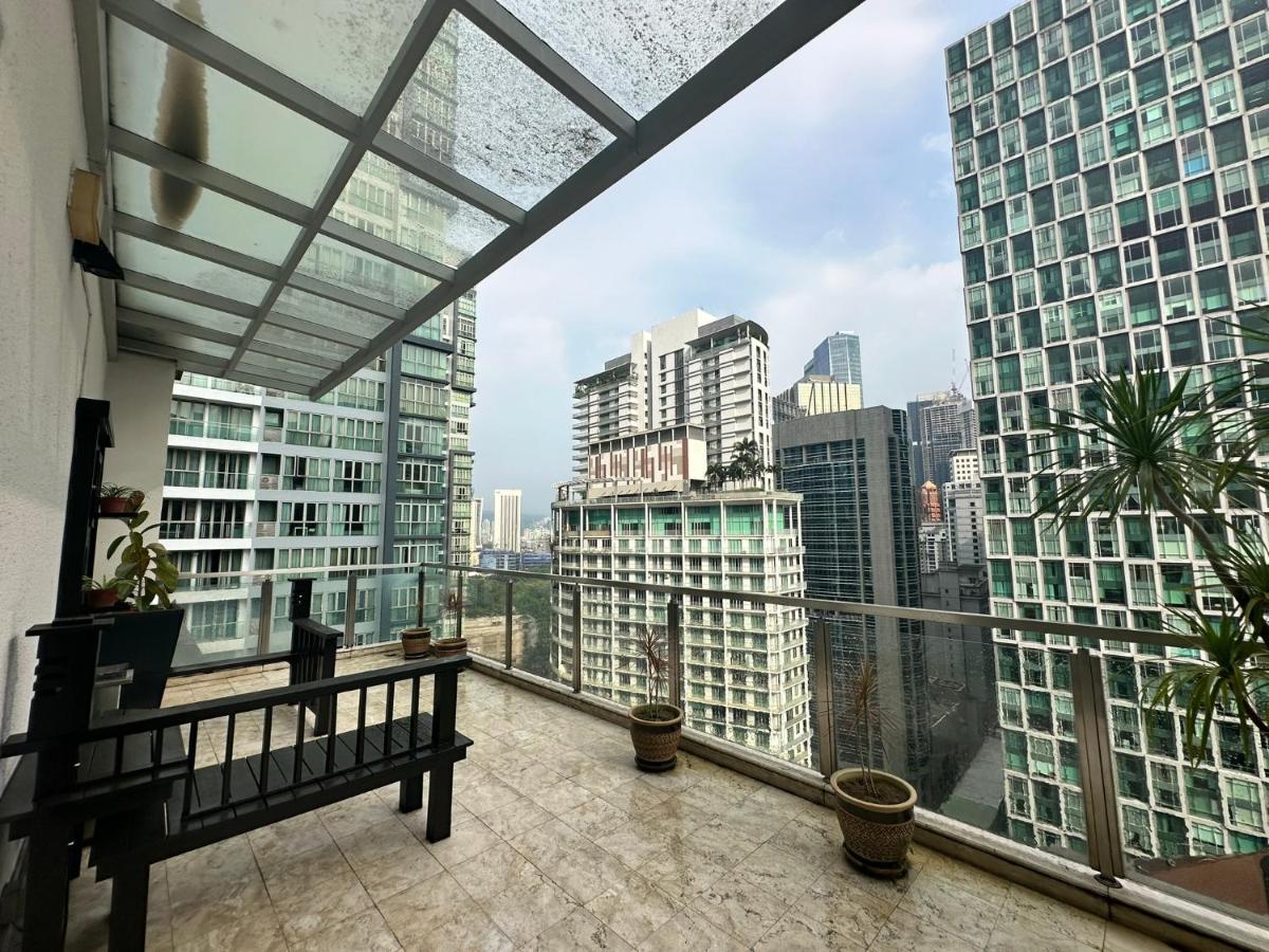 Klcc Suites By Nhb Kuala Lumpur Exteriér fotografie